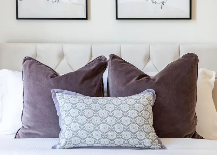 Elegant Apartment On The Iconic Gloucester Road