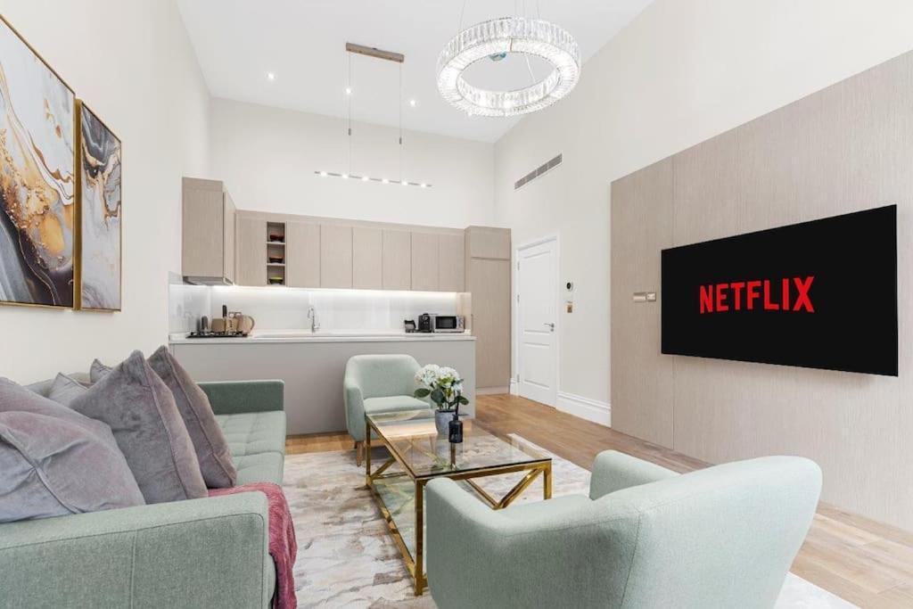 Elegant On The Iconic Gloucester Road * London