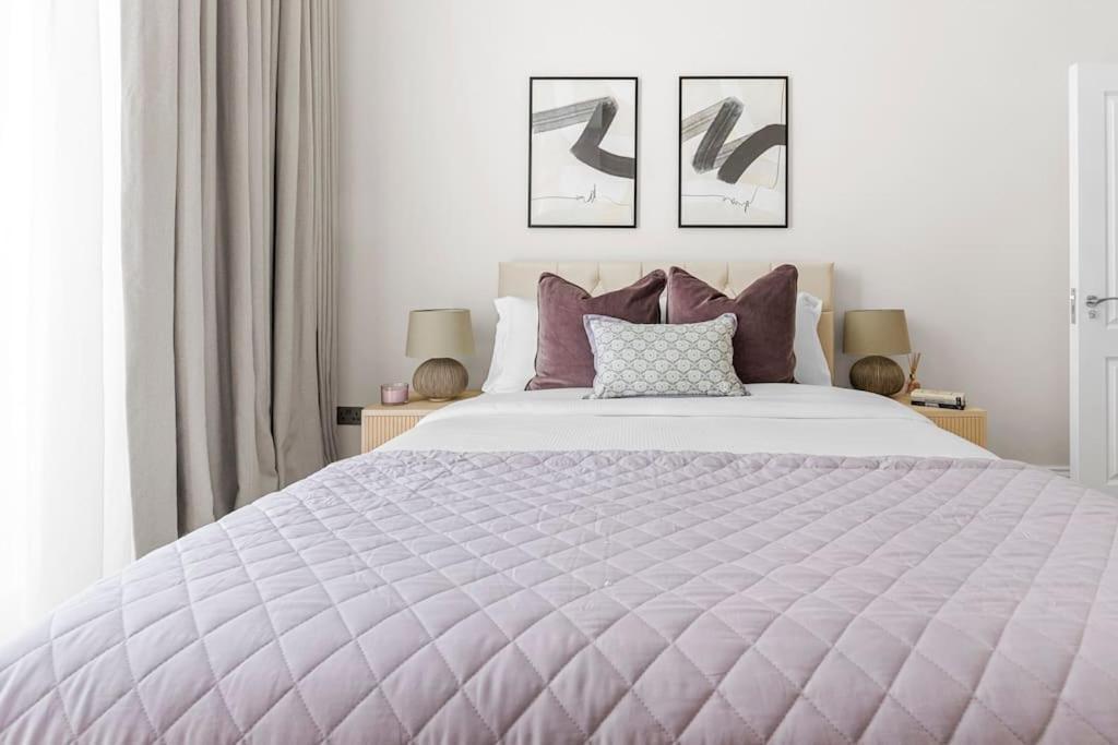Elegant On The Iconic Gloucester Road