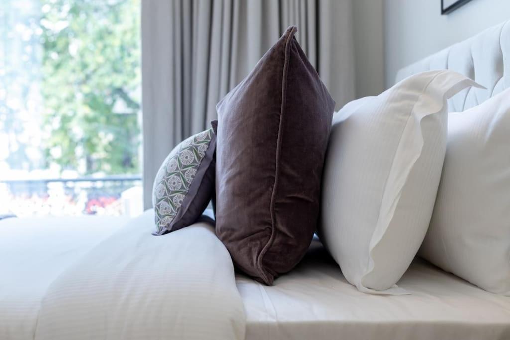 Elegant On The Iconic Gloucester Road Apartment *